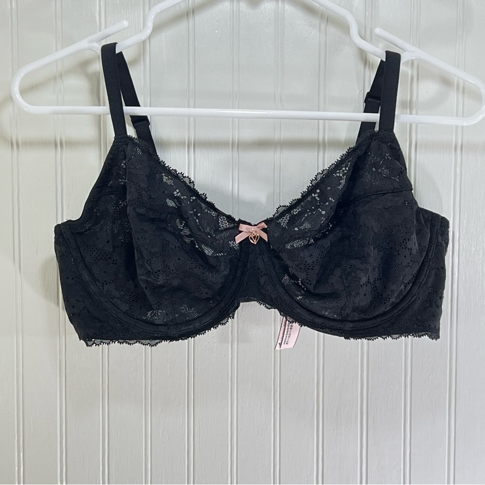 Victoria's Secret Body by Victoria Black Lace Unlined Demi Bra with Pink Bow 38D
